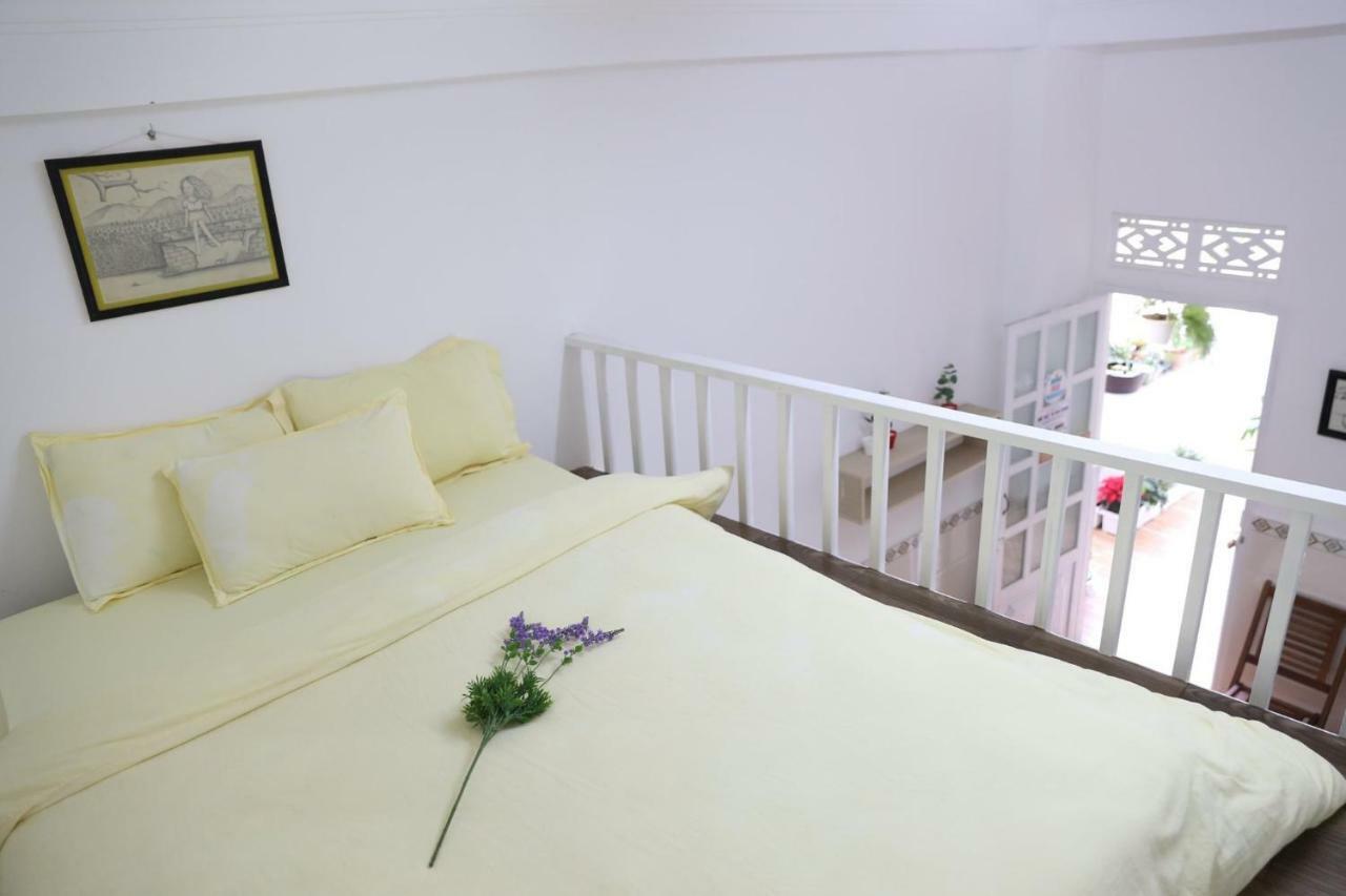 Strawberry Hotel Dalat Esterno foto